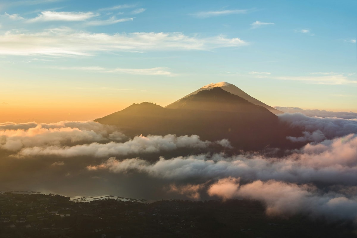 Sonnenaufgang am Mount Batur